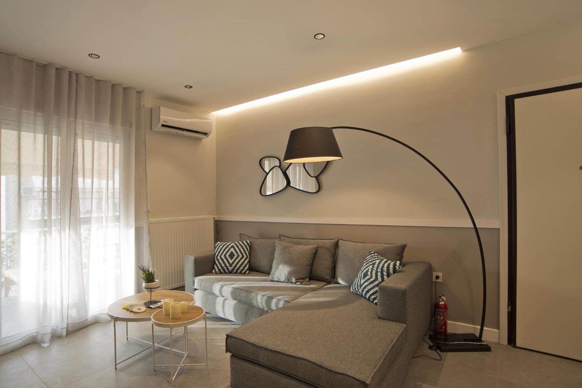 Apartment Urban Allure