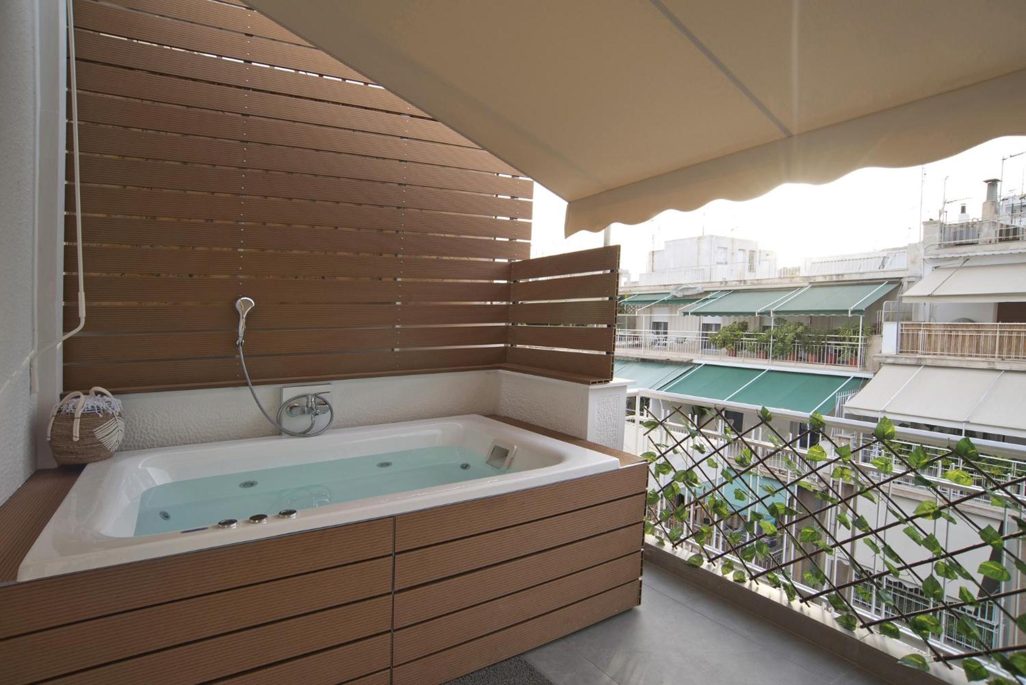 Urban Allure Apartment *